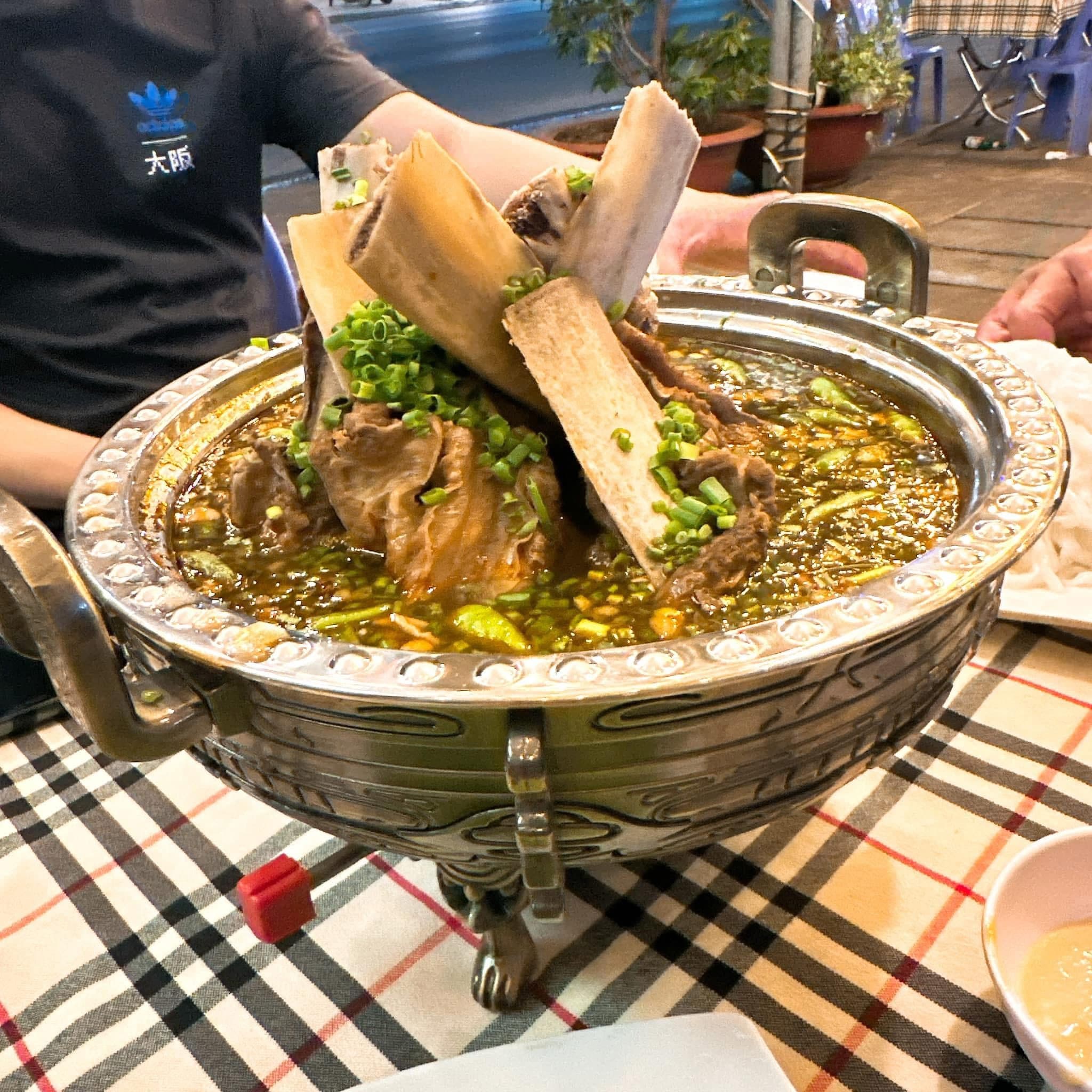 Tháp Sườn Xuyên Tiêu